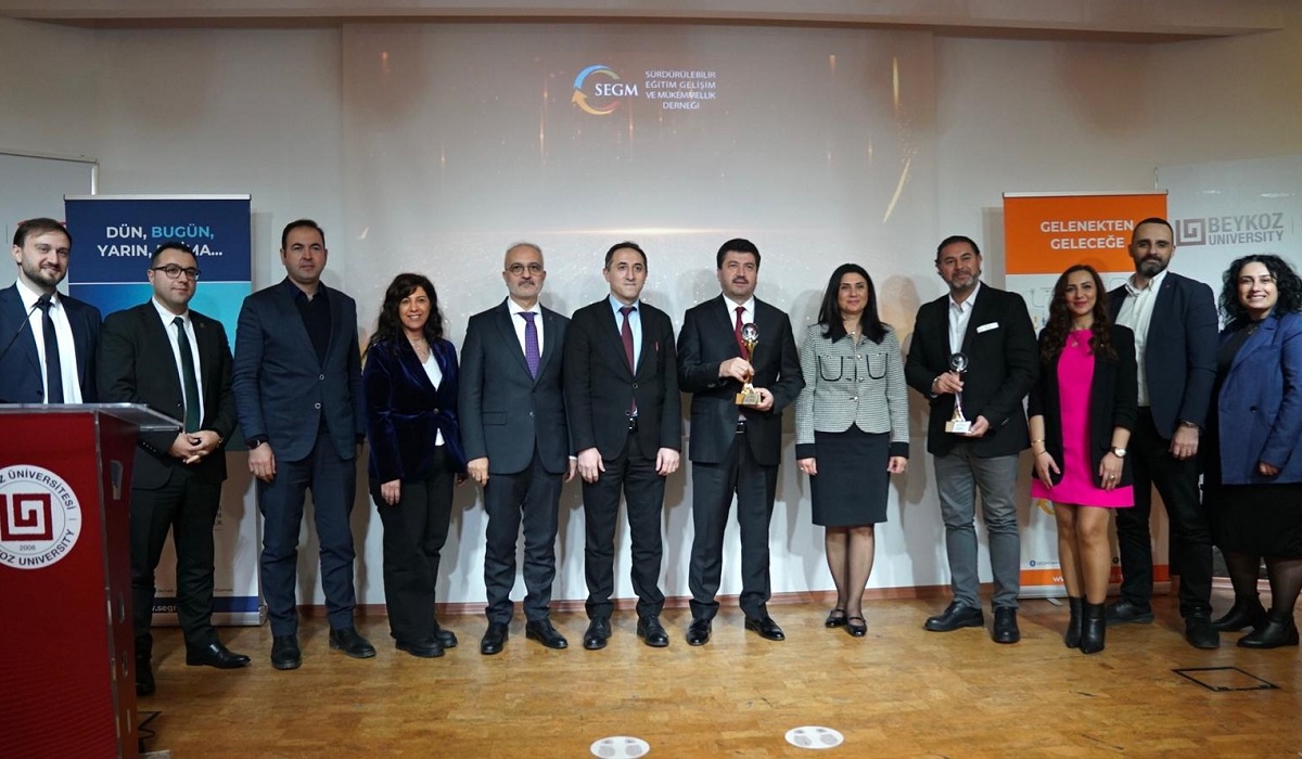 We won the ‘Sustainable Training Development Incentive Award’ with ATU Style Sales Training